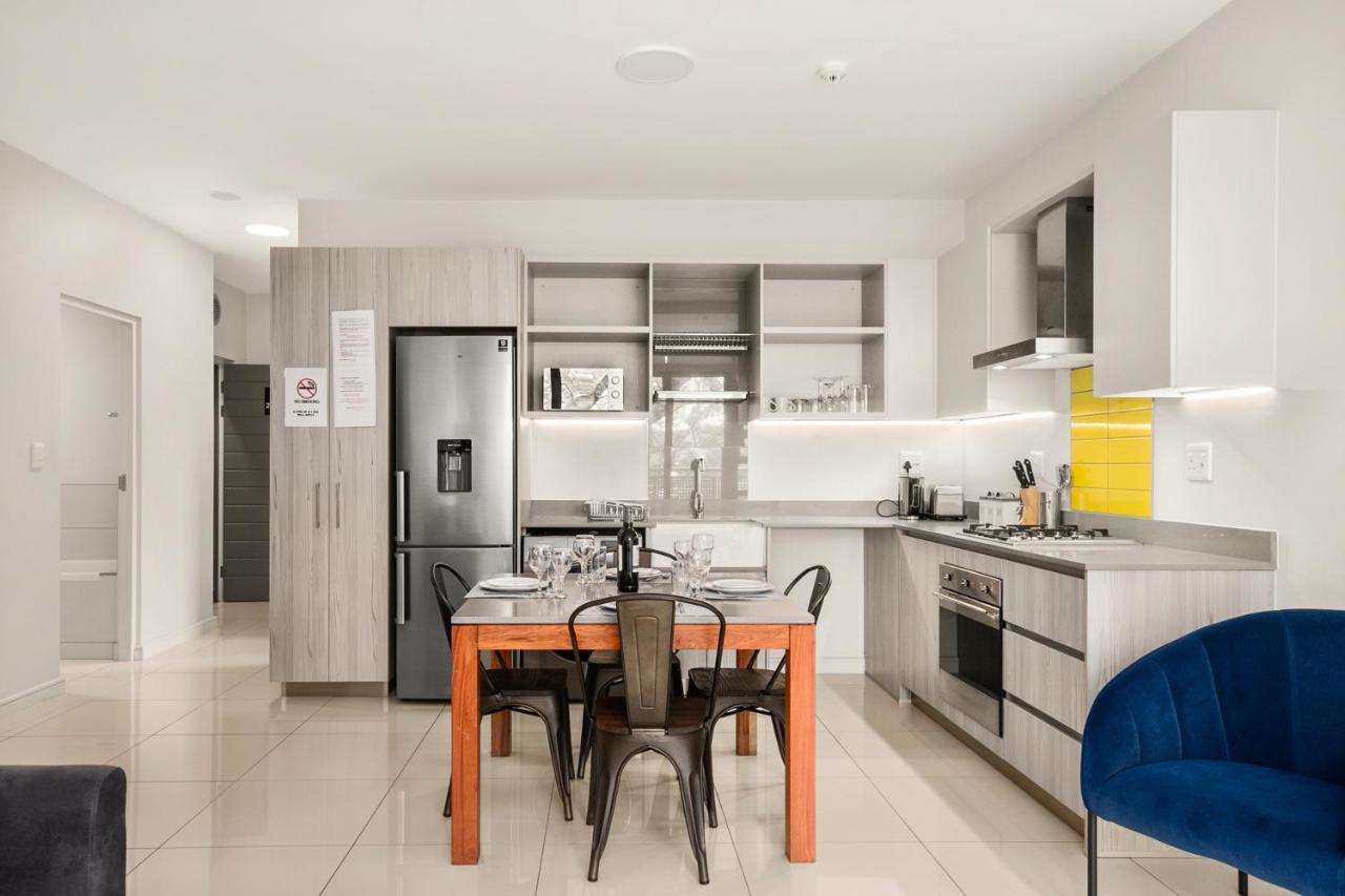 Easy Stay - The Median Rosebank Johannesburg Eksteriør billede