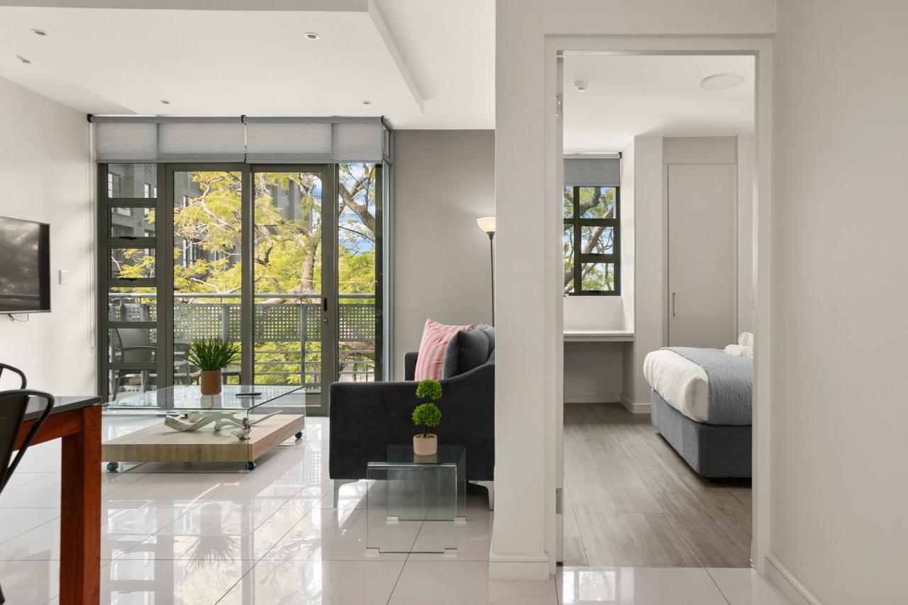 Easy Stay - The Median Rosebank Johannesburg Eksteriør billede