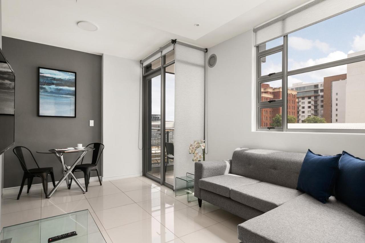 Easy Stay - The Median Rosebank Johannesburg Eksteriør billede