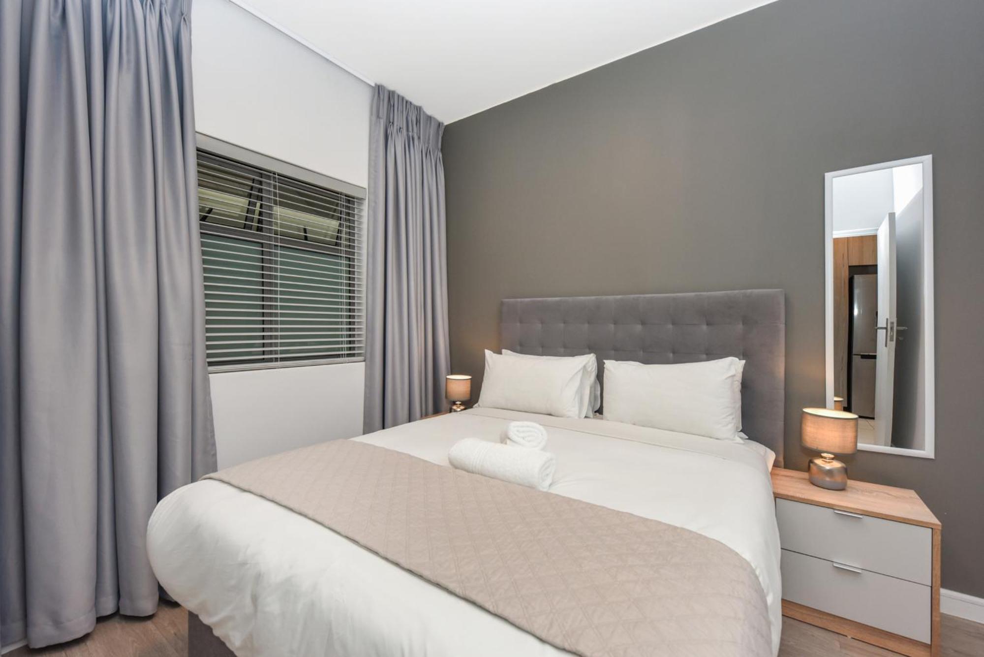 Easy Stay - The Median Rosebank Johannesburg Eksteriør billede